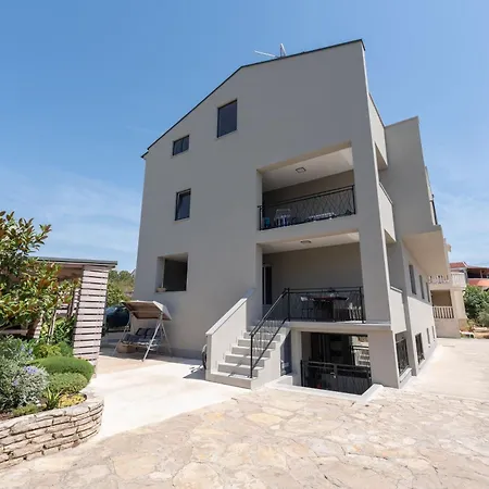 Maksan Apartament