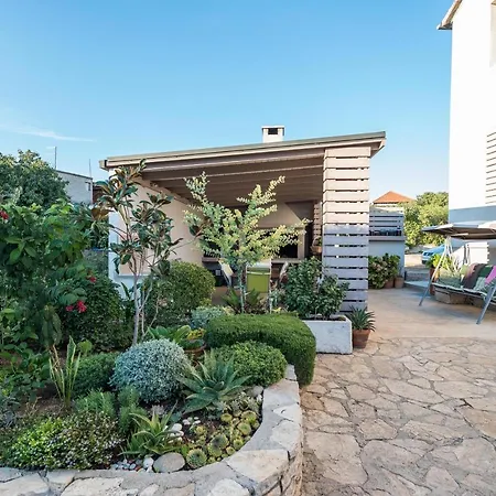 Maksan Apartment Pakoštane