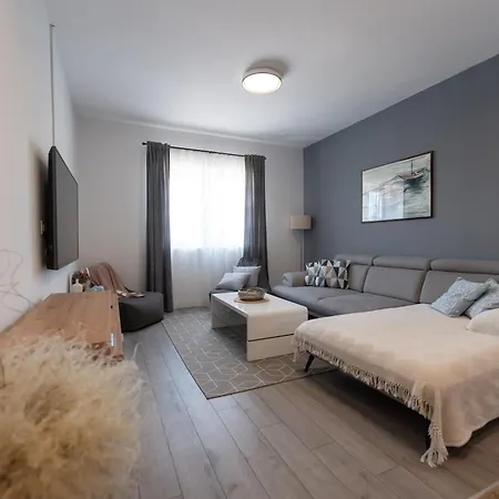 Apartment Maksan *